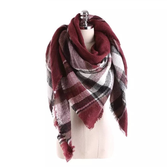 Burgundy Maroon White Triangle Fringe Scarf Plaid - Picture 2 of 3